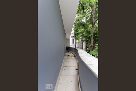 Casa de condomínio à venda com 480m², 4 quartos e 8 vagas Casa de condomínio à venda com 480m², 4 quartos e 8 vagasSacada do Espaço Gourmet