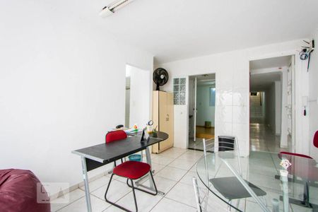 Casa à venda com 342m², 5 quartos e 2 vagas Casa à venda com 342m², 5 quartos e 2 vagasCasa 2 - Sala