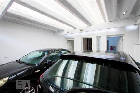 Casa à venda com 342m², 5 quartos e 2 vagas Casa à venda com 342m², 5 quartos e 2 vagasGaragem