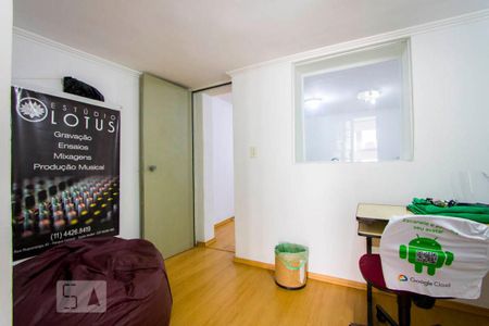 Casa à venda com 342m², 5 quartos e 2 vagas Casa à venda com 342m², 5 quartos e 2 vagasCasa 2 - Quarto