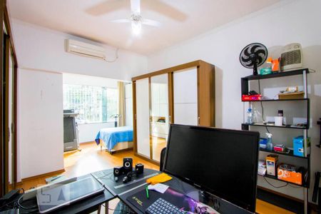 Casa à venda com 342m², 5 quartos e 2 vagas Casa à venda com 342m², 5 quartos e 2 vagasCasa 1 - Quarto 2