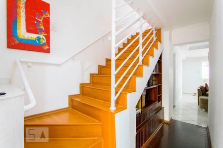 Casa à venda com 342m², 5 quartos e 2 vagas Casa à venda com 342m², 5 quartos e 2 vagasCorredor - Inferior