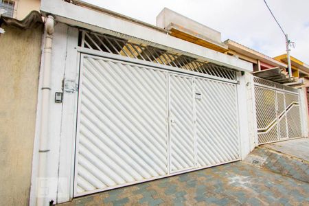 Casa à venda com 342m², 5 quartos e 2 vagas Casa à venda com 342m², 5 quartos e 2 vagasFachada