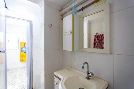 Casa à venda com 342m², 5 quartos e 2 vagas Casa à venda com 342m², 5 quartos e 2 vagasCasa 2 - Banheiro