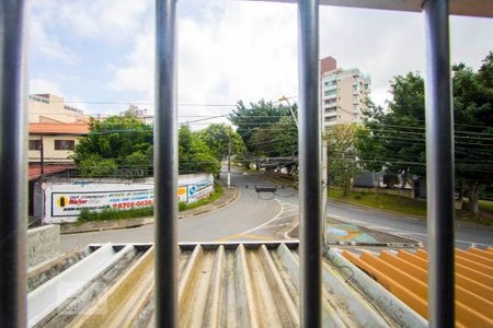 Casa à venda com 342m², 5 quartos e 2 vagas Casa à venda com 342m², 5 quartos e 2 vagas Casa 1 - Vista do quarto 2