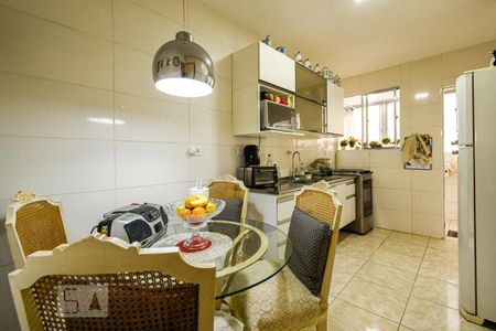 Apartamento à venda com 106m², 2 quartos e 1 vaga Apartamento à venda com 106m², 2 quartos e 1 vagaCozinha