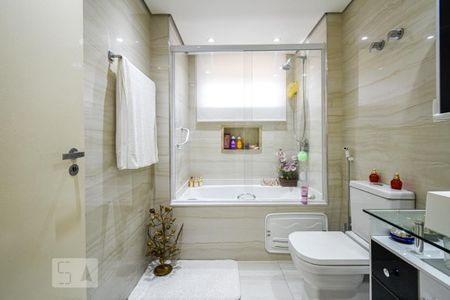 Apartamento à venda com 106m², 2 quartos e 1 vaga Apartamento à venda com 106m², 2 quartos e 1 vagaSuíte - Banheiro