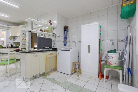 Casa à venda com 430m², 4 quartos e 2 vagasCozinha e Área de Serviço