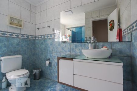 Casa à venda com 430m², 4 quartos e 2 vagasBanheiro 1