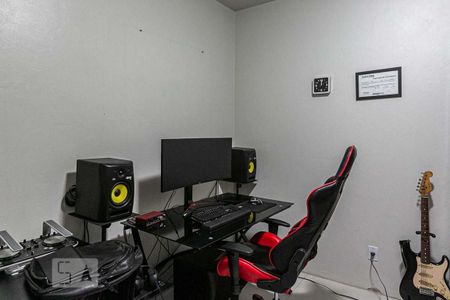 Casa à venda com 90m², 2 quartos e 2 vagasQuarto 2