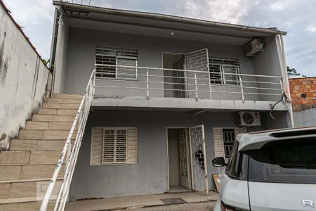 Casa à venda com 90m², 2 quartos e 2 vagasFachada