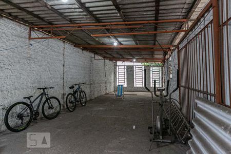 Casa à venda com 90m², 2 quartos e 2 vagasGaragem