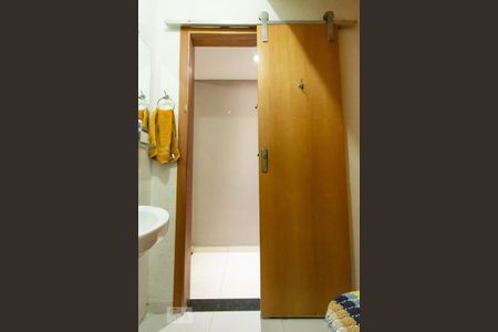 Casa de condomínio para alugar com 75m², 2 quartos e 1 vaga Casa de condomínio para alugar com 75m², 2 quartos e 1 vagaBanheiro 1