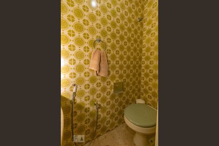 Apartamento para alugar com 140m², 4 quartos e 2 vagas Apartamento para alugar com 140m², 4 quartos e 2 vagasLavabo