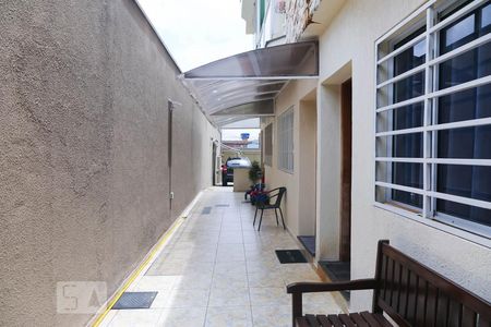Casa de condomínio à venda com 60m², 2 quartos e 1 vagaCorredor