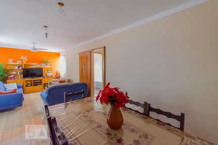 Casa à venda com 600m², 7 quartos e 6 vagas Casa à venda com 600m², 7 quartos e 6 vagasSala de Jantar