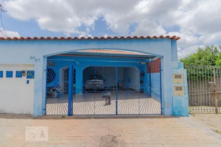 Casa à venda com 600m², 7 quartos e 6 vagas Casa à venda com 600m², 7 quartos e 6 vagasFachada