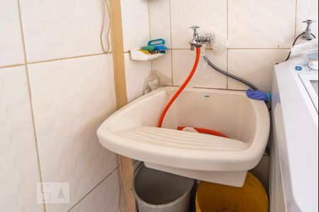 Casa à venda com 270m², 5 quartos e 4 vagas Casa à venda com 270m², 5 quartos e 4 vagasTanque