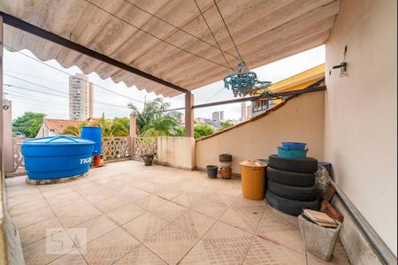Casa à venda com 270m², 5 quartos e 4 vagas Casa à venda com 270m², 5 quartos e 4 vagasVaranda dos Fundos