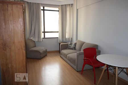 Sala de apartamento para alugar com 1 quarto, 44m² em Centro, Campinas