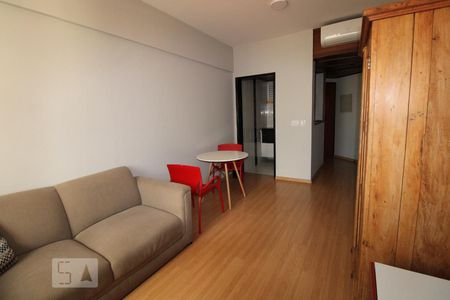 Sala de apartamento para alugar com 1 quarto, 44m² em Centro, Campinas