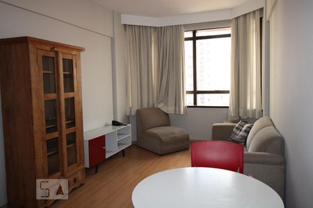 Sala de apartamento para alugar com 1 quarto, 44m² em Centro, Campinas