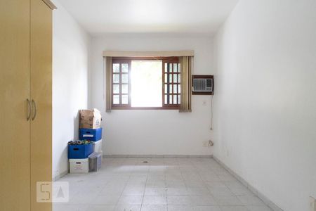 Casa à venda com 409m², 4 quartos e sem vaga