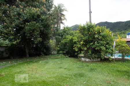 Casa à venda com 409m², 4 quartos e sem vaga Casa à venda com 409m², 4 quartos e sem vagaQuinta =l