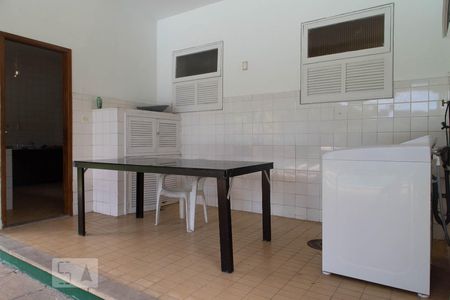 Casa à venda com 409m², 4 quartos e sem vaga Casa à venda com 409m², 4 quartos e sem vagaLavanderia