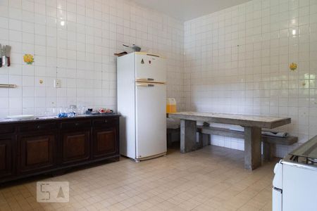 Casa à venda com 409m², 4 quartos e sem vaga Casa à venda com 409m², 4 quartos e sem vagaCozinha