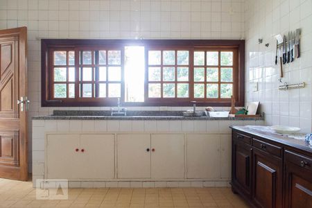 Casa à venda com 409m², 4 quartos e sem vaga Casa à venda com 409m², 4 quartos e sem vagaCozinha