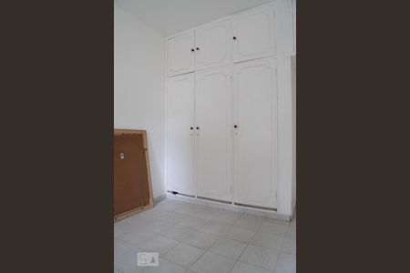 Casa à venda com 409m², 4 quartos e sem vaga Casa à venda com 409m², 4 quartos e sem vagaQuarto 2