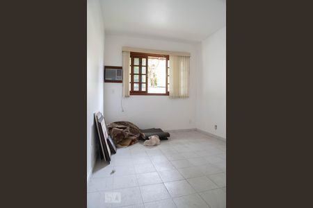 Casa à venda com 409m², 4 quartos e sem vaga Casa à venda com 409m², 4 quartos e sem vagaQuarto 2