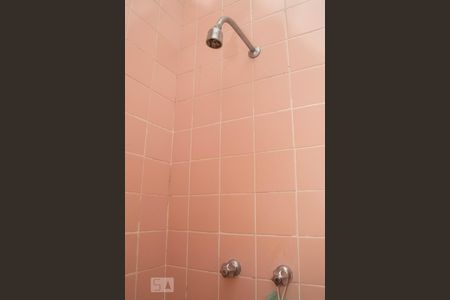 Casa à venda com 409m², 4 quartos e sem vaga Casa à venda com 409m², 4 quartos e sem vagaBanheiro social