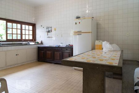 Casa à venda com 409m², 4 quartos e sem vaga Casa à venda com 409m², 4 quartos e sem vagaCozinha