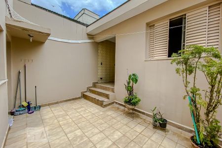 Casa à venda com 165m², 3 quartos e 2 vagas Casa à venda com 165m², 3 quartos e 2 vagasGaragem