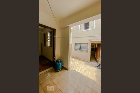 Casa à venda com 165m², 3 quartos e 2 vagas Casa à venda com 165m², 3 quartos e 2 vagasLavanderia