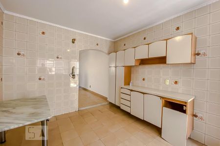 Casa à venda com 165m², 3 quartos e 2 vagas Casa à venda com 165m², 3 quartos e 2 vagasCozinha