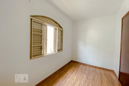 Casa à venda com 165m², 3 quartos e 2 vagas Casa à venda com 165m², 3 quartos e 2 vagasQuarto 2