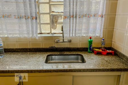 Casa à venda com 165m², 3 quartos e 2 vagas Casa à venda com 165m², 3 quartos e 2 vagasDetalhe Cozinha