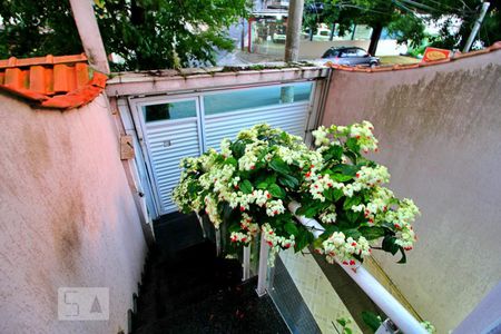 Casa à venda com 146m², 2 quartos e 3 vagasEntrada