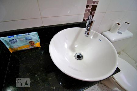 Casa à venda com 146m², 2 quartos e 3 vagasBanheiro da Suíte 2