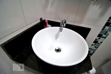 Casa à venda com 146m², 2 quartos e 3 vagasBanheiro da Suíte 1