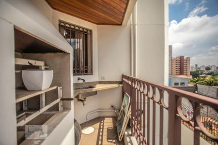 Apartamento à venda com 156m², 4 quartos e 2 vagasVaranda - Churrasqueira