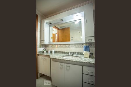 Apartamento à venda com 156m², 4 quartos e 2 vagasBanheiro Suíte 2