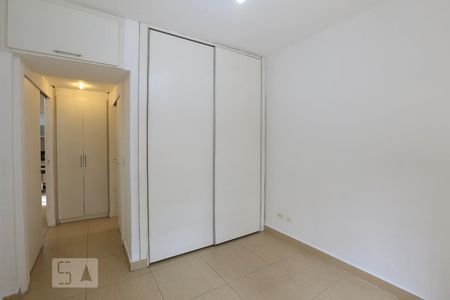 Suíte de apartamento para alugar com 2 quartos, 72m² em Vila Olímpia, São Paulo