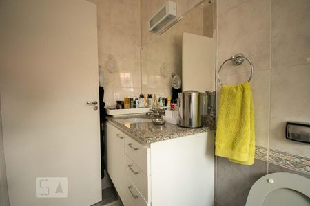 Casa à venda com 600m², 4 quartos e 1 vaga Casa à venda com 600m², 4 quartos e 1 vagaBanheiro da Suíte 3