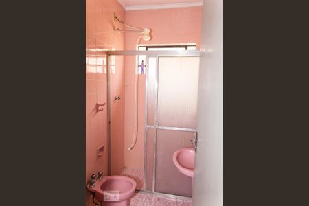 Casa à venda com 160m², 2 quartos e 2 vagas Casa à venda com 160m², 2 quartos e 2 vagasBanheiro