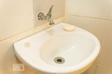 Casa à venda com 160m², 2 quartos e 2 vagas Casa à venda com 160m², 2 quartos e 2 vagasBanheiro