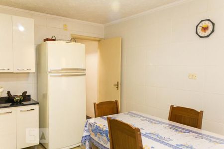 Casa à venda com 160m², 2 quartos e 2 vagas Casa à venda com 160m², 2 quartos e 2 vagasCozinha